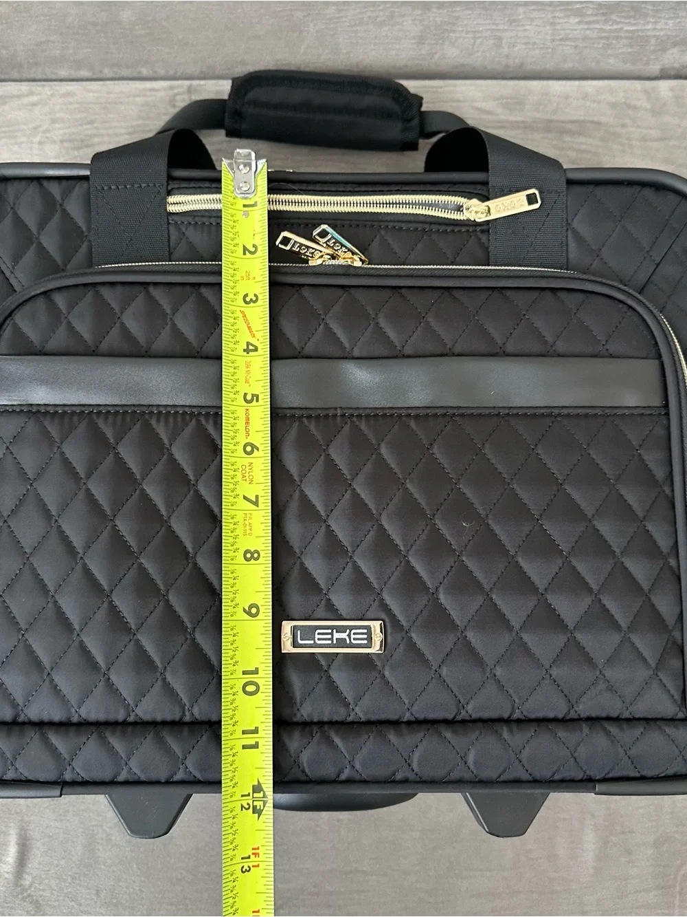 Quilted Black Laptop Travel Bag Gold Zippers Expandable Handle w/ Wheels Leke